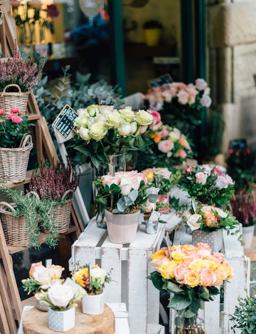 Elegant white flower bouquet arrangement for special occasions